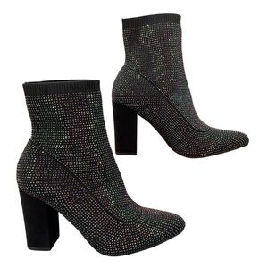 New in Box Wild Pair Baybe Elegant Black Rhinestone Ankle Boots Booties size 7